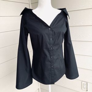 Romeo & Juliet Couture Sculptural Bell Sleeve Black Blouse Medium